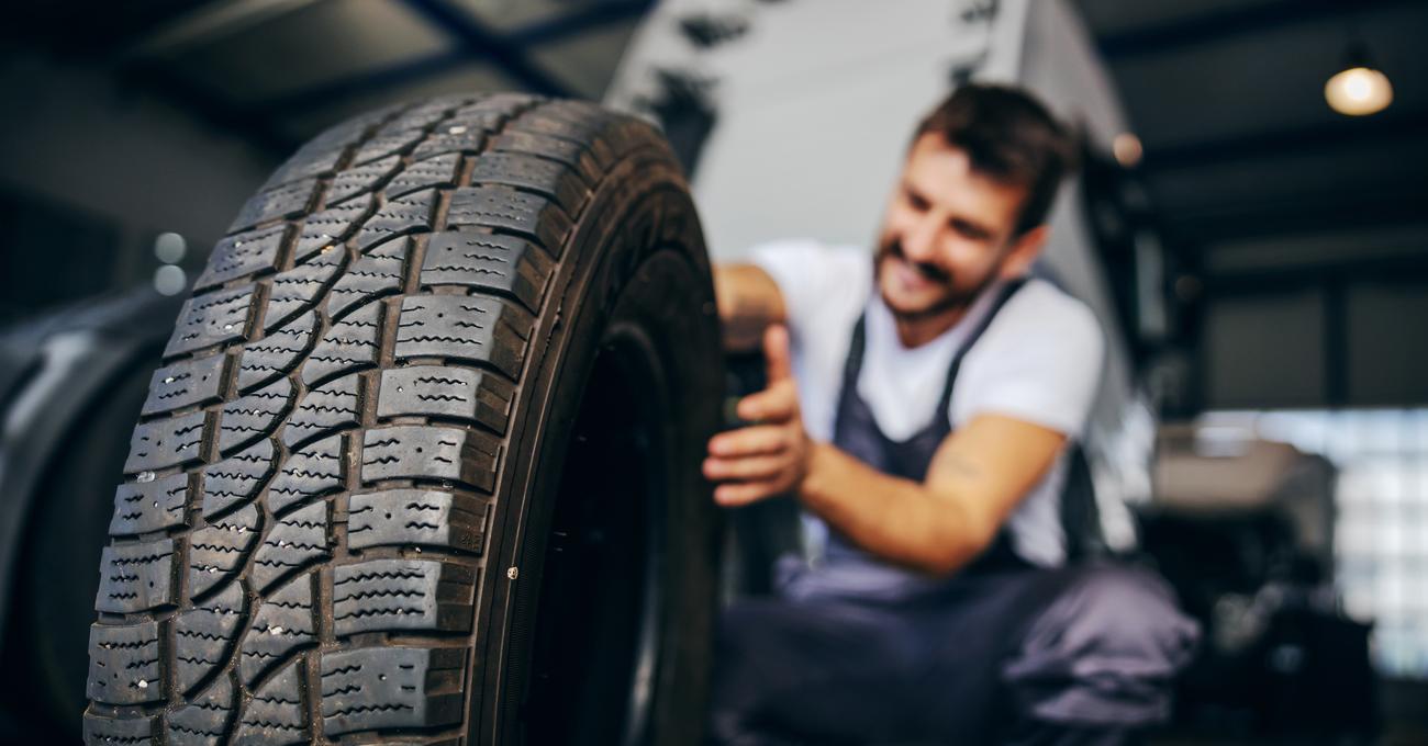 Which Tires Wear Faster? CarShtuff