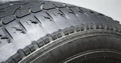 What Is Tire Chunking? | CarShtuff