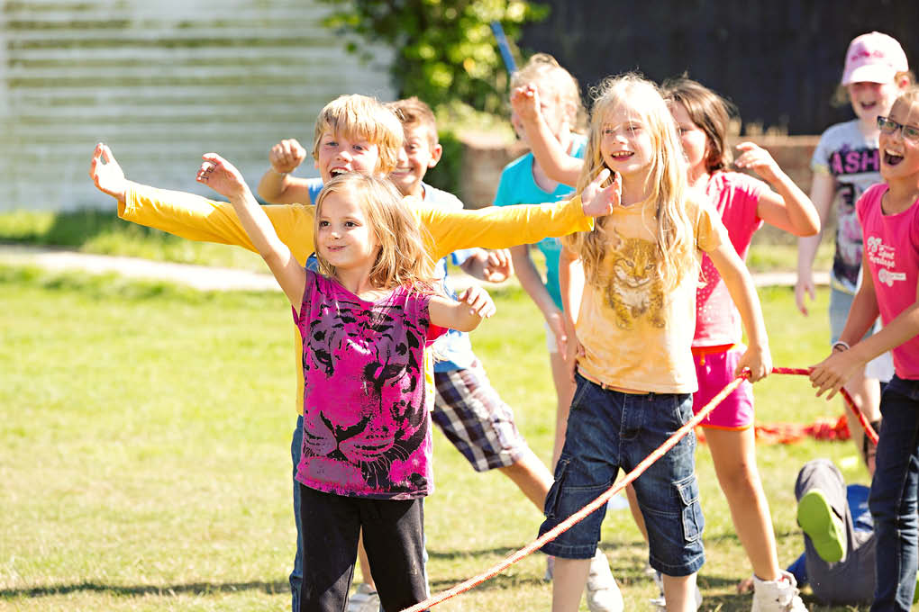 young children rope games