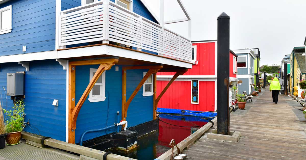 Is It Cheaper To Live On A Houseboat? LakeWizard