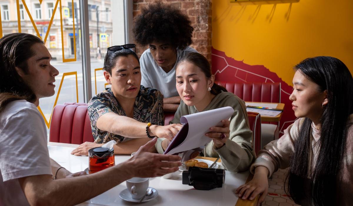 como promover seu restaurante nas redes sociais