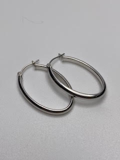 White Gold oval earrings