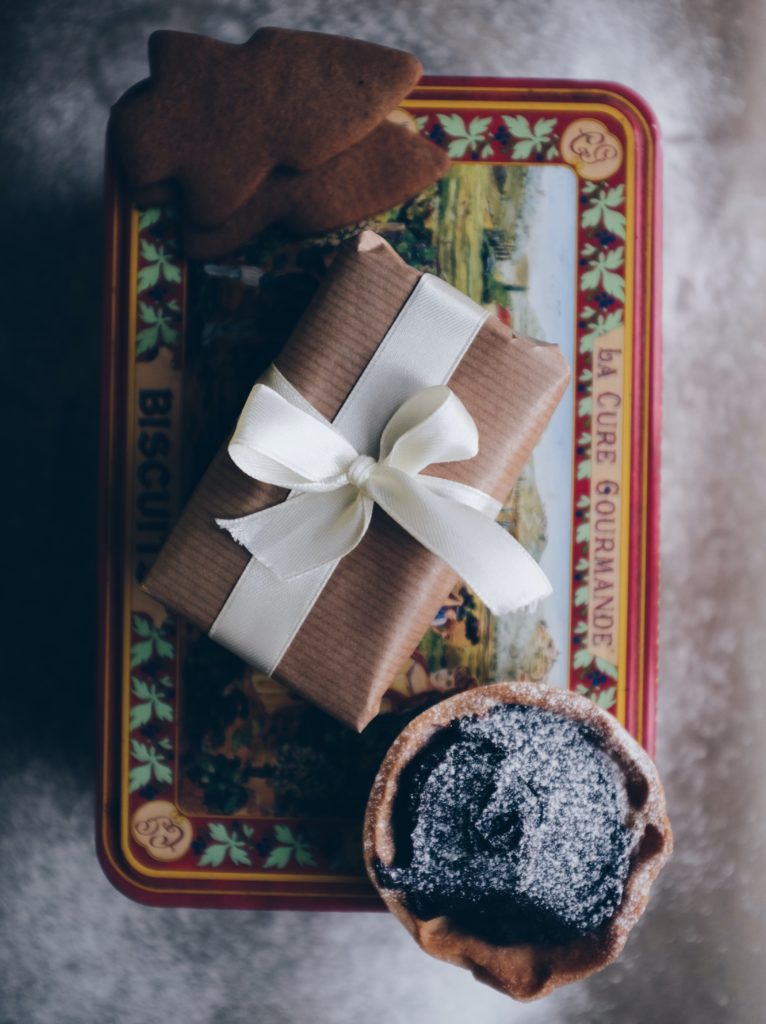 Reusable gift packaging - Nonki Azariah