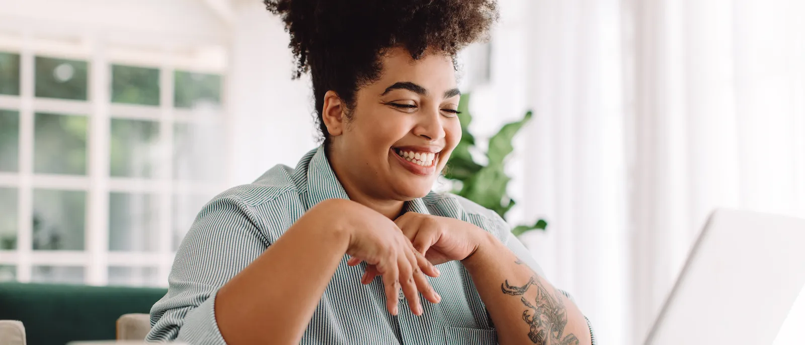 Photo of a smiling working woman