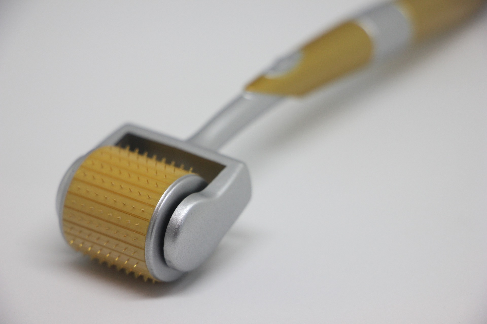 How to Microneedle for Hair Loss Plus What Needle Size Is Best Strut