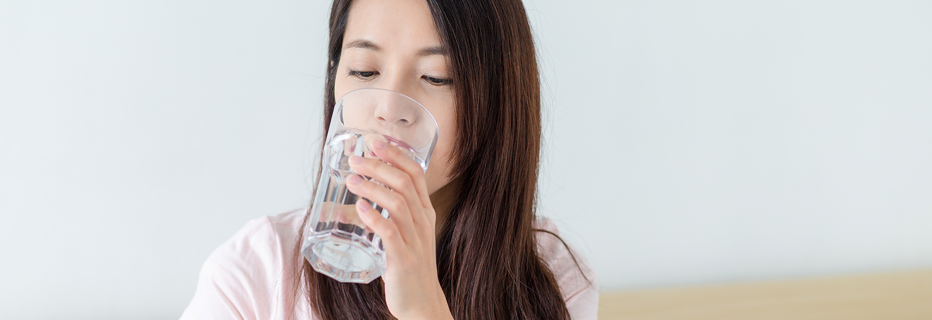 Does Drinking Water Help With Rosacea Redness and Blemishes? Strut Blog