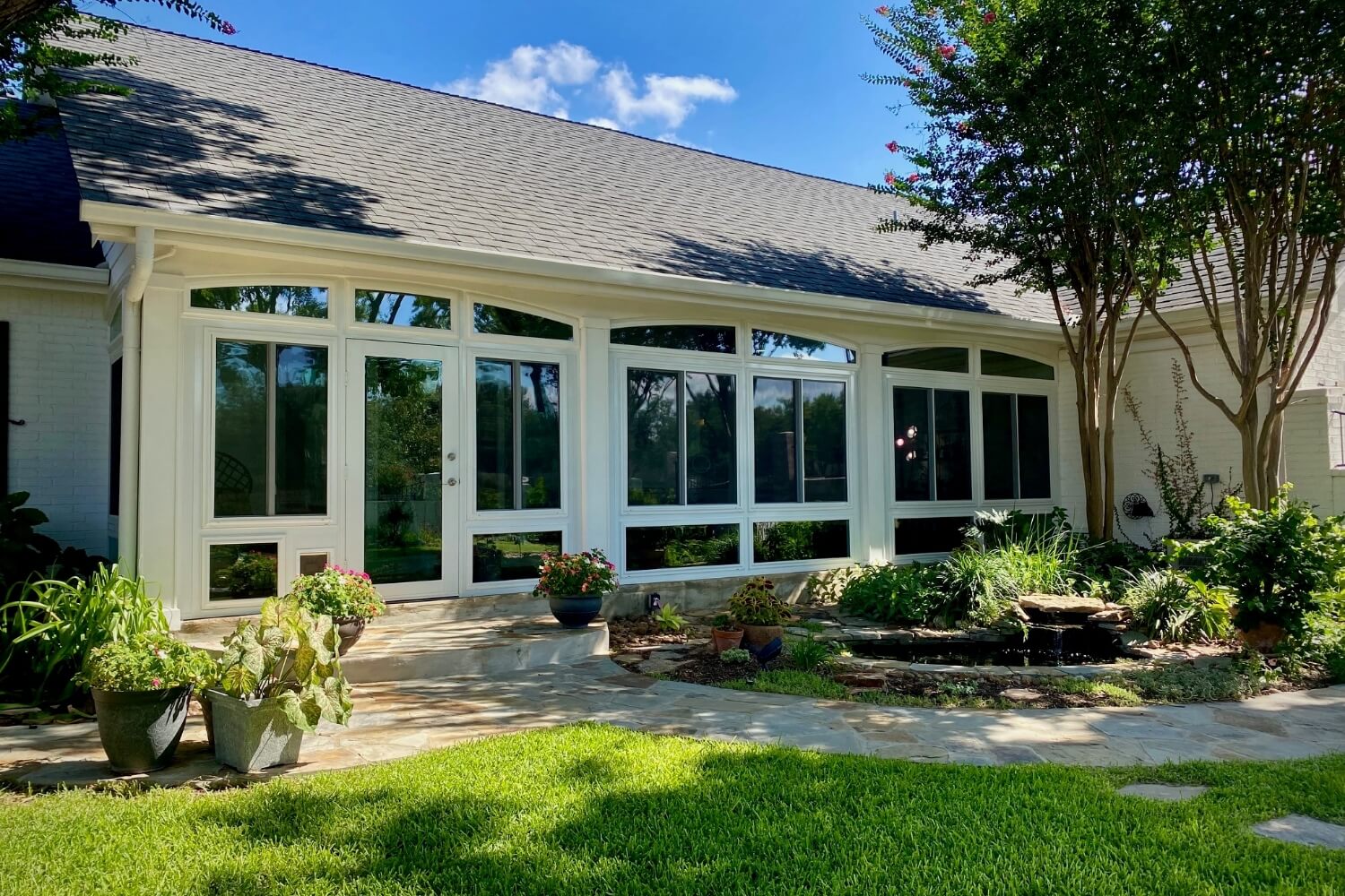 Sunrooms vs. Patio Enclosures Understanding the Differences