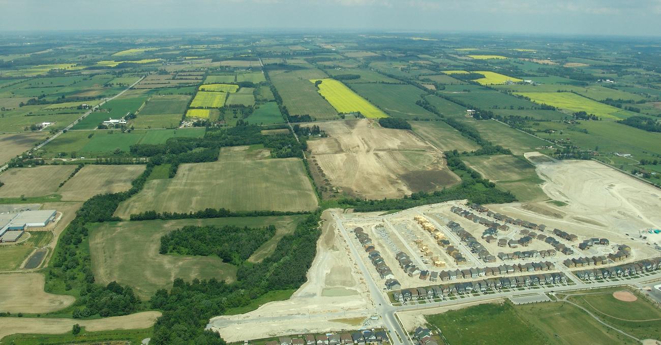 Buying Land In Canada As A U.S. Citizen? Here's What You Need To Know