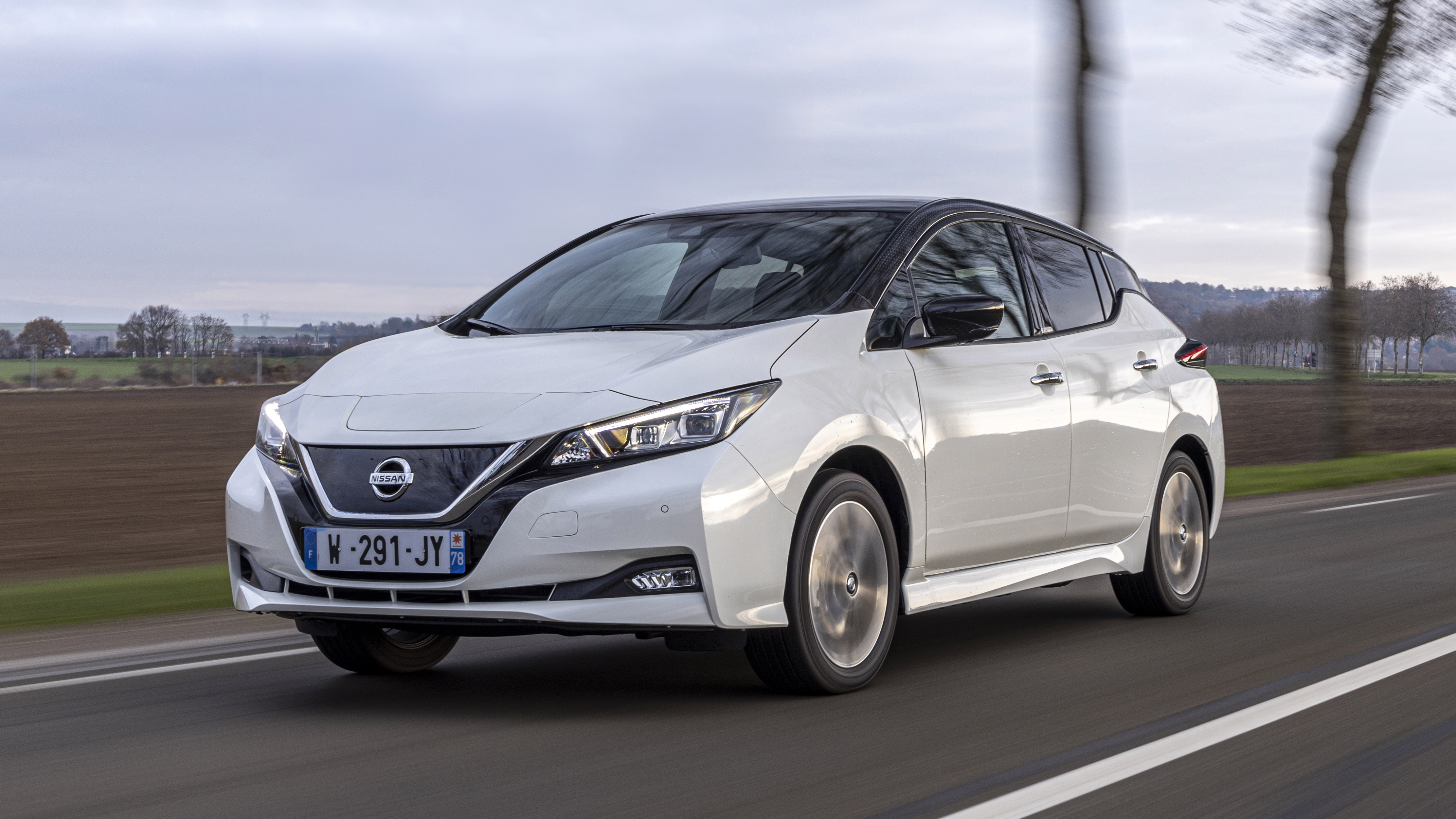 Nissan Leaf Review 2022 | Top Gear