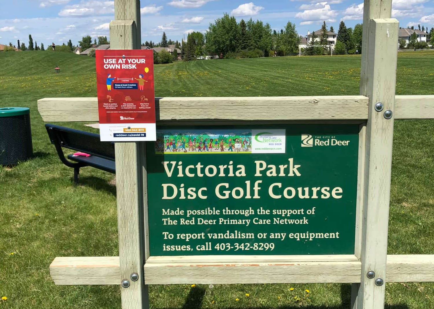 Photo of the Victoria Park Disc Golf Site in Red Deer.