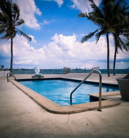 Serviced Pool, Padron Pool DLP Corp