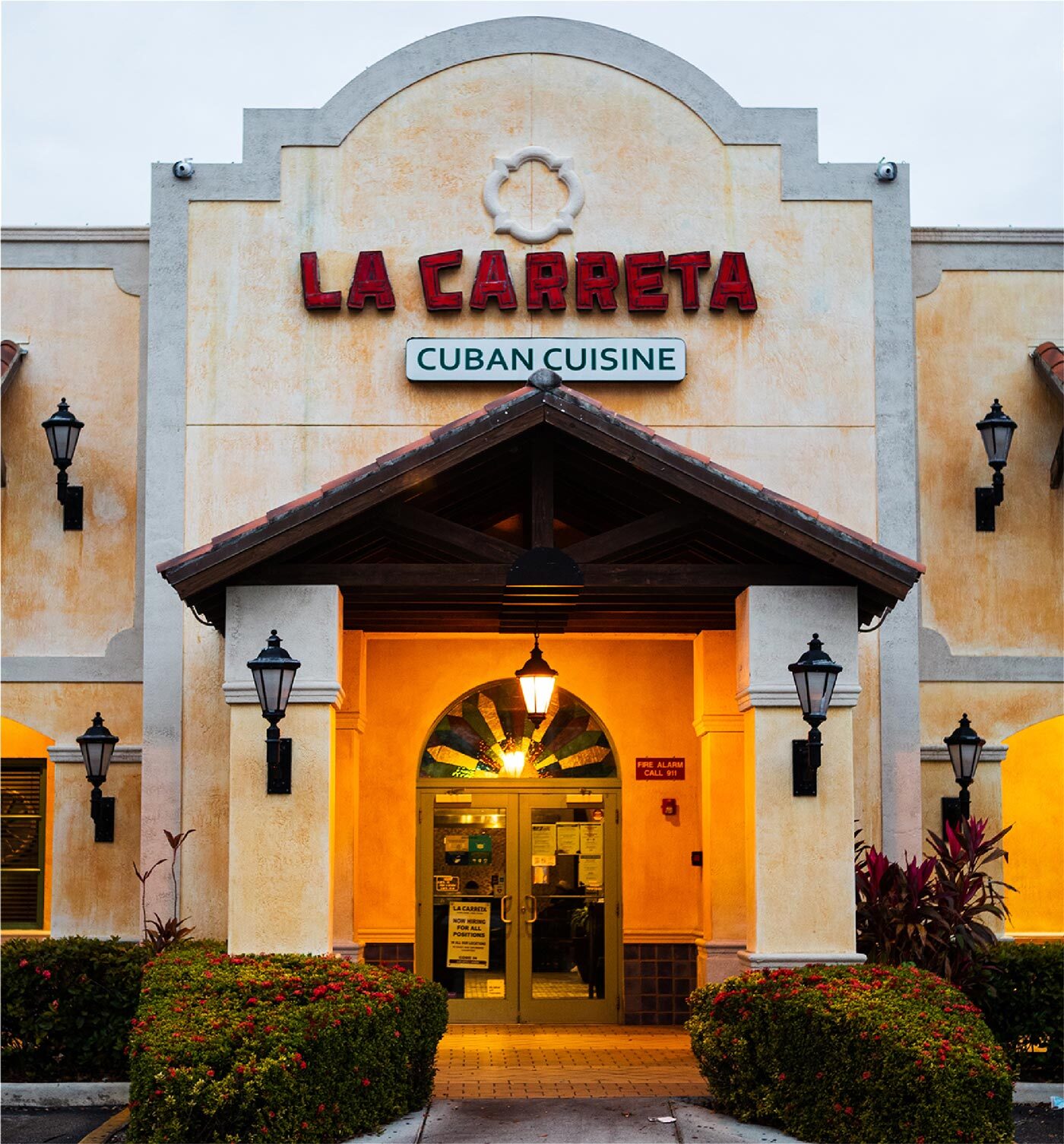 La Carreta front building