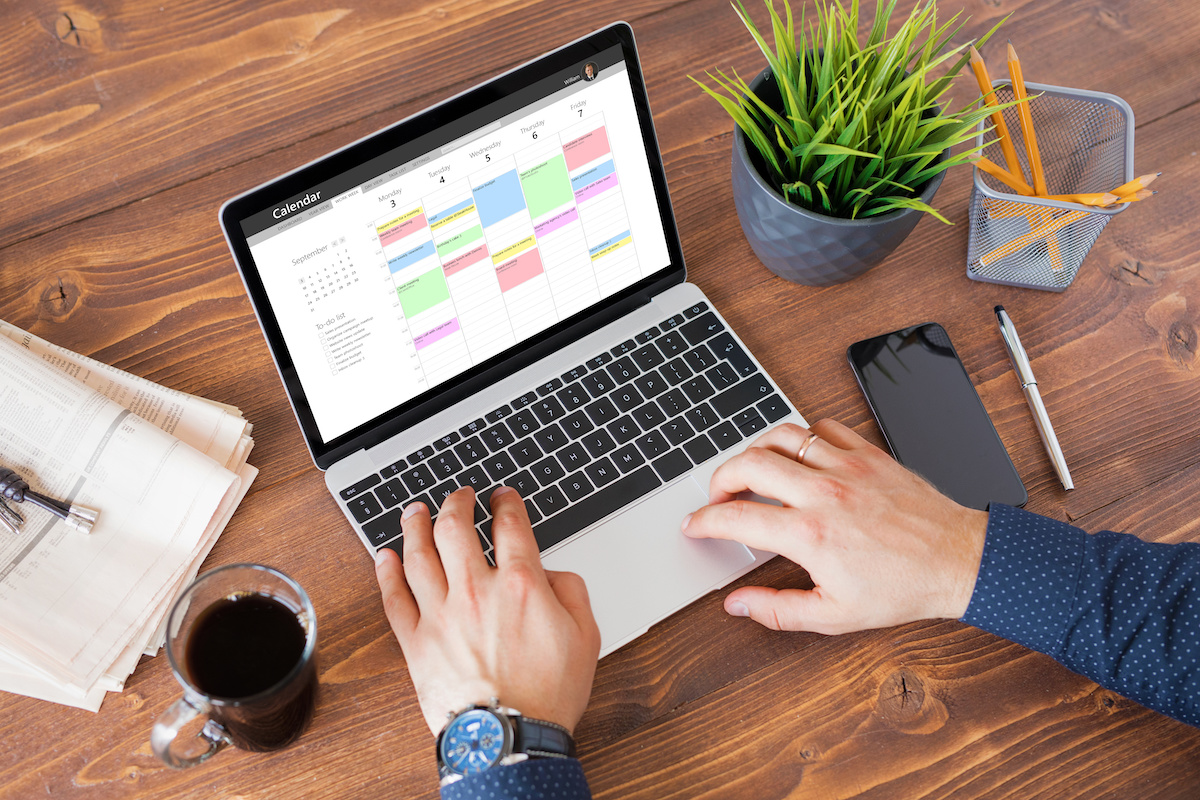 Man scheduling a Microsoft Teams interview