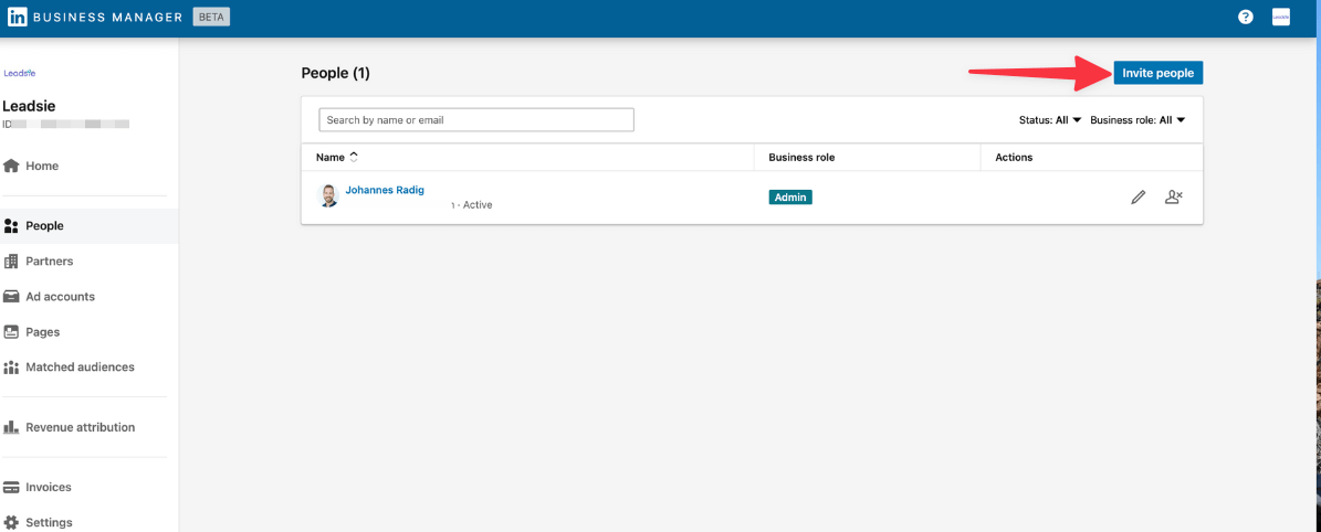 invite people to LinkedIn Business Manager