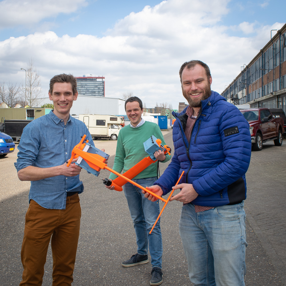 Flying Fish Hydrofoil Education and Research Platform (HEARP)