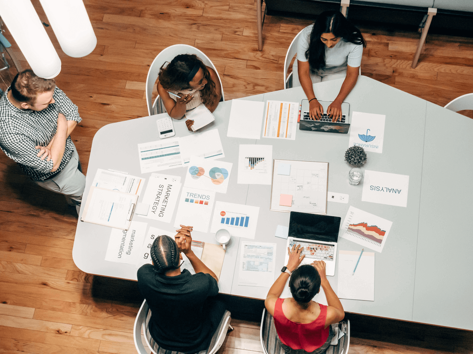 Agence vs Plateforme : Comment choisir ?