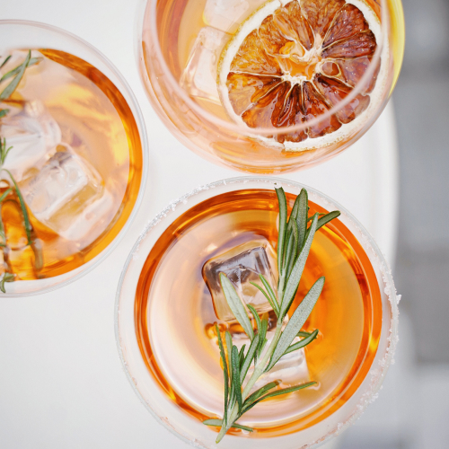 Guide pratique pour parler de l'alcool avec l'influence marketing