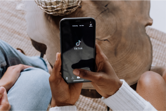 TikTok Logo : Histoire et téléchargement gratuit