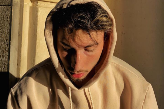 Un portrait de l'influenceur Seizemay