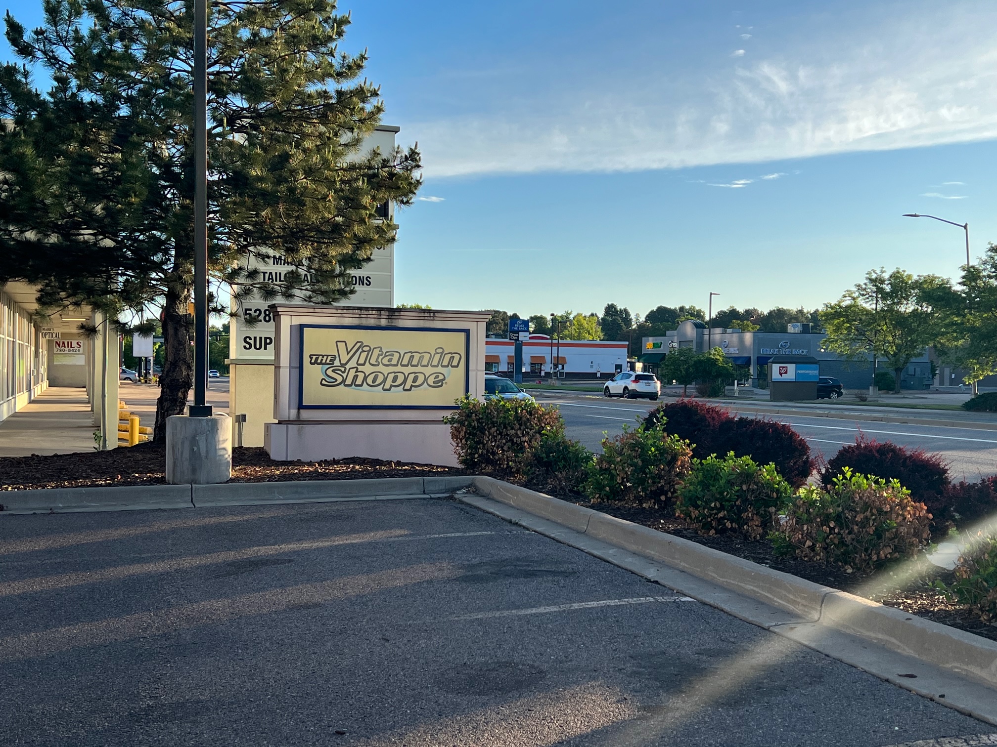 Vitamin Shoppe Shuts Down Glendale and Littleton Stores Due to