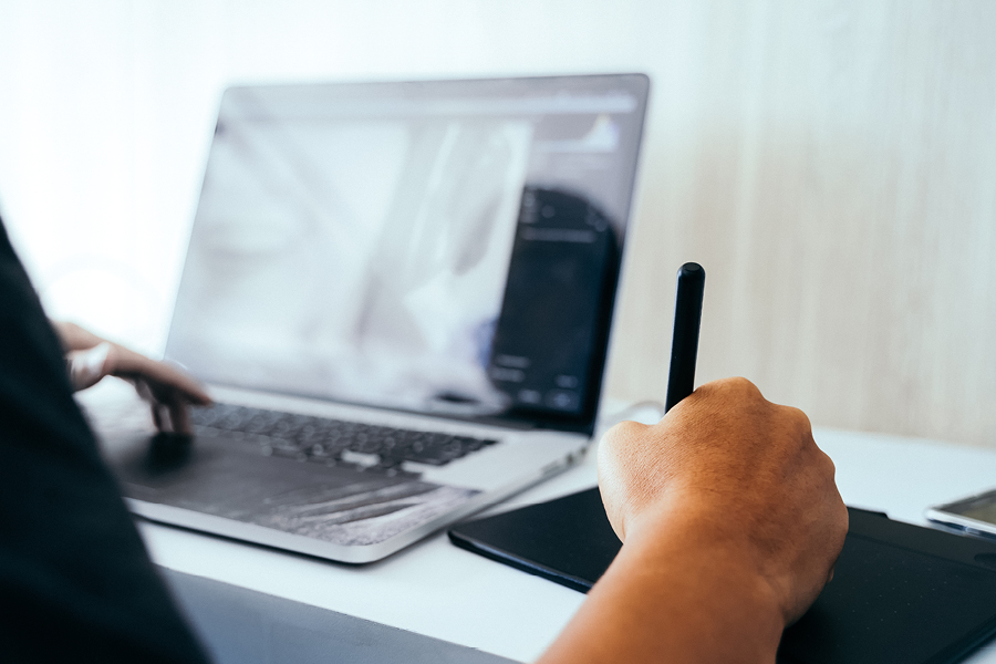 The trick for how to get used to a Wacom tablet is to have patience; it takes time.