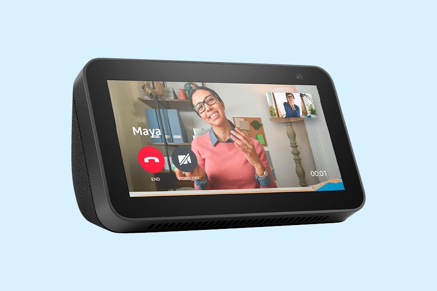 Get your life under control with a smart home hub that lets you set alarms and reminders, and check weather and traffic.