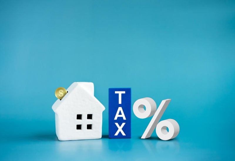 Navigating Florida's Homestead Exemption Tax Savings for Homeowners in