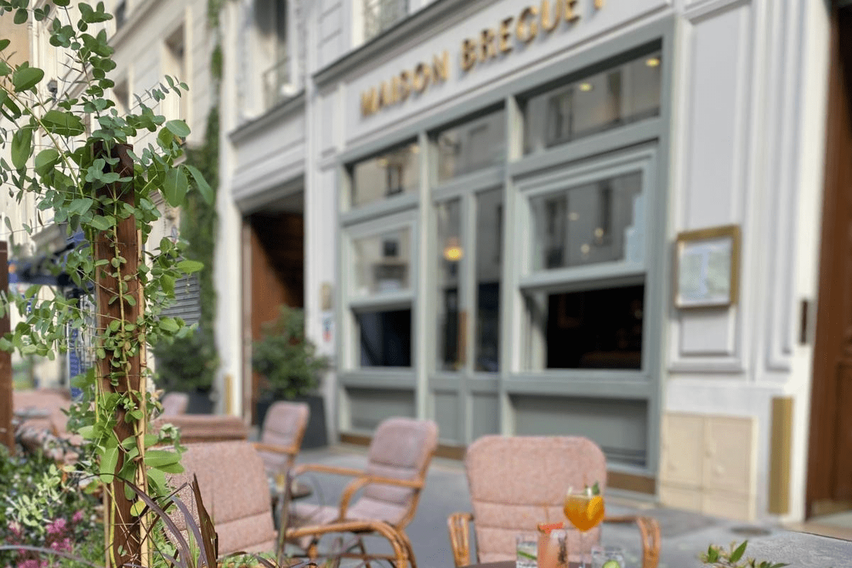 Outdoor chair Maison Breguet Hotel Influence Society Hotel Digital Marketing Agency