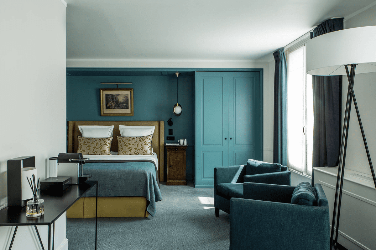 Room Influence Society Hotel Marketing Digital