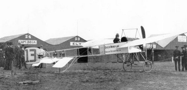 Earle Ovington in his Dragonfly