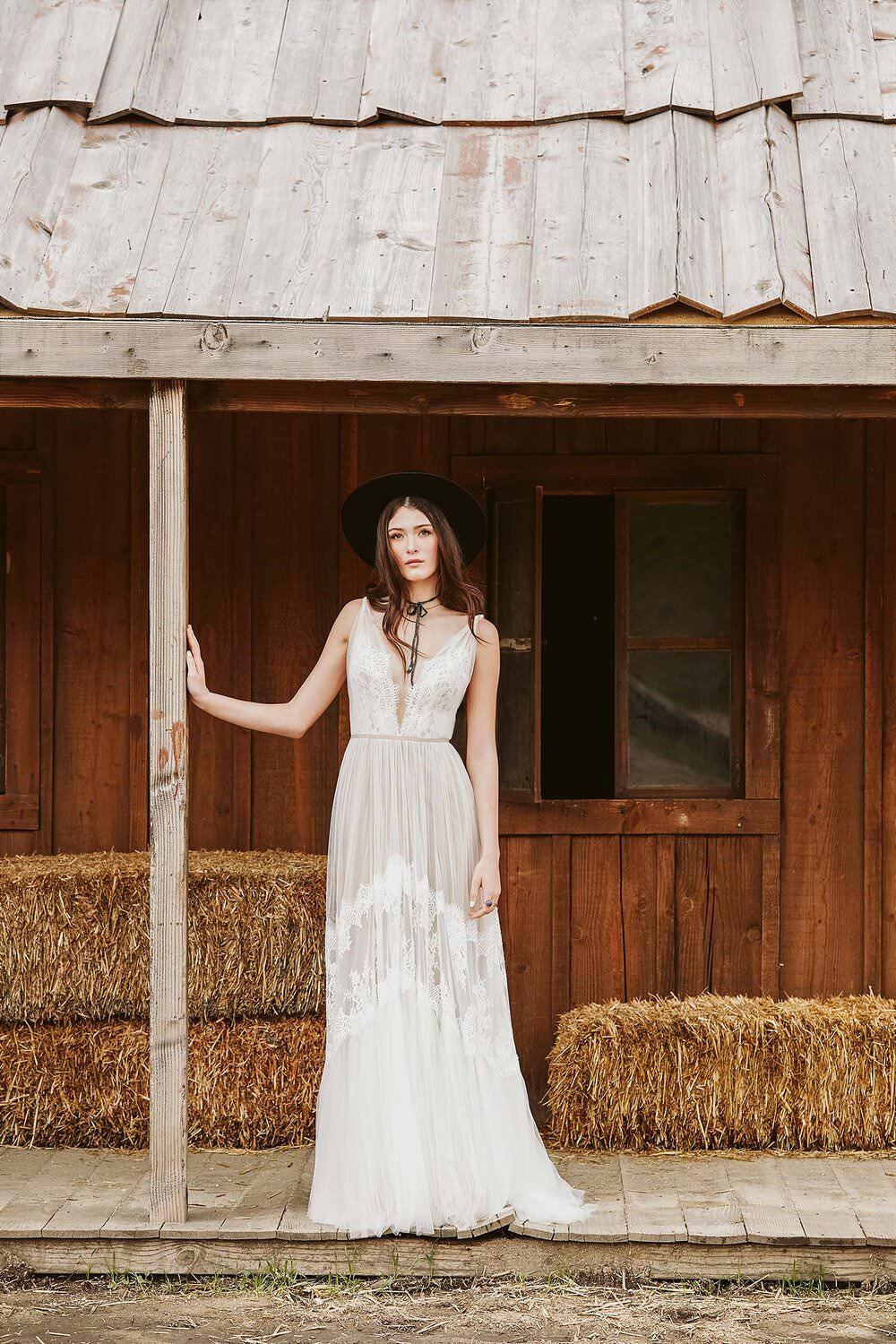 Clementine von Willowby by Watters bei etwas blaues