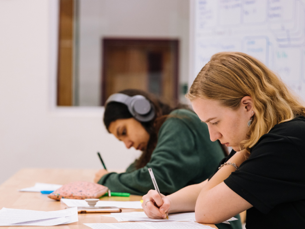 Entenda o Novo Ensino Médio e como aplicar a BNCC do segmento