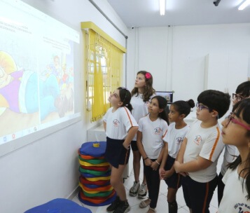 Por que Árvore Livros ajuda a engajar os alunos?