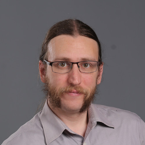 Portrait photo of blog author