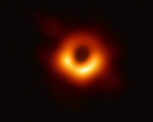 Imaging a black hole
