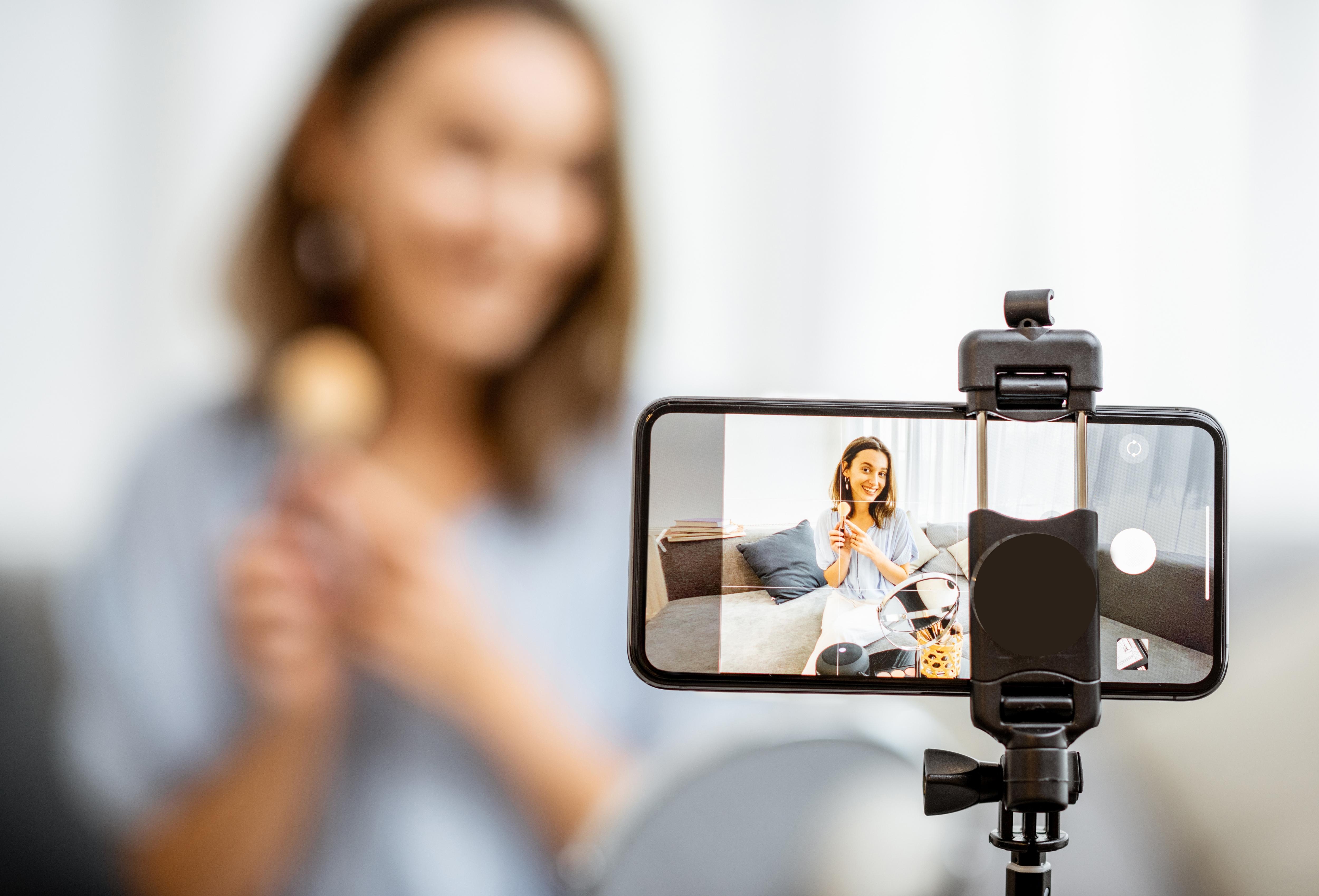 eCommerce influencer marketing | Rakuten Super Logistics