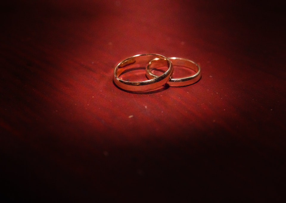 Engagement Ring vs. Promise Ring What’s the Difference? Oyster