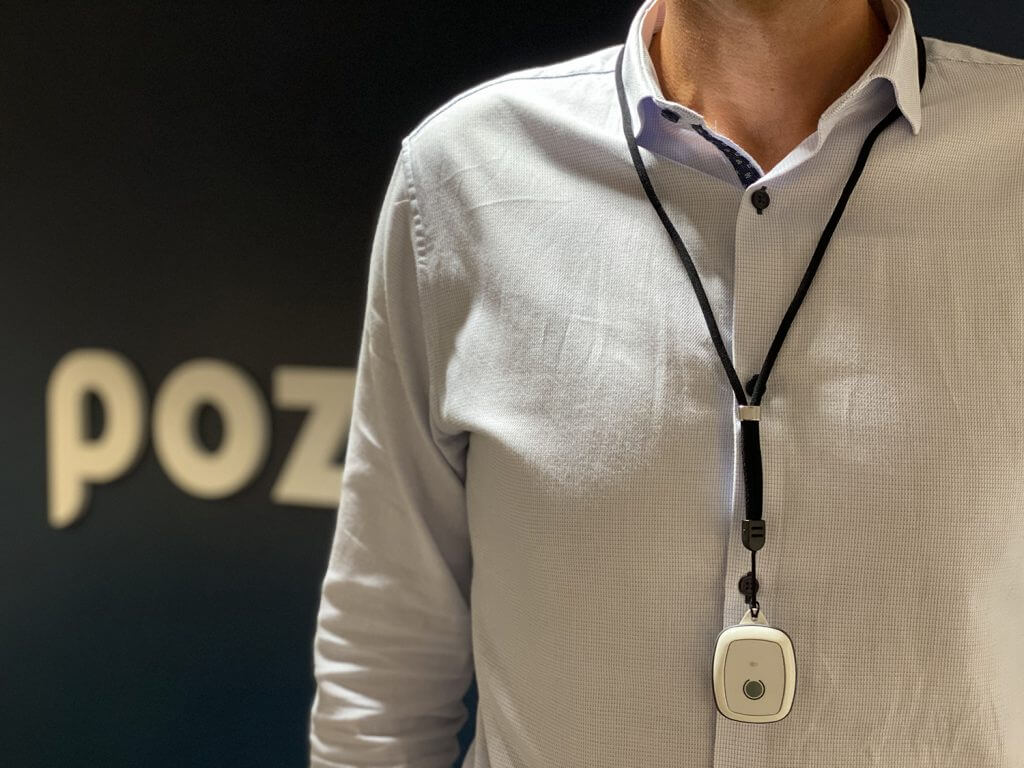 wearable interactive tag with collar