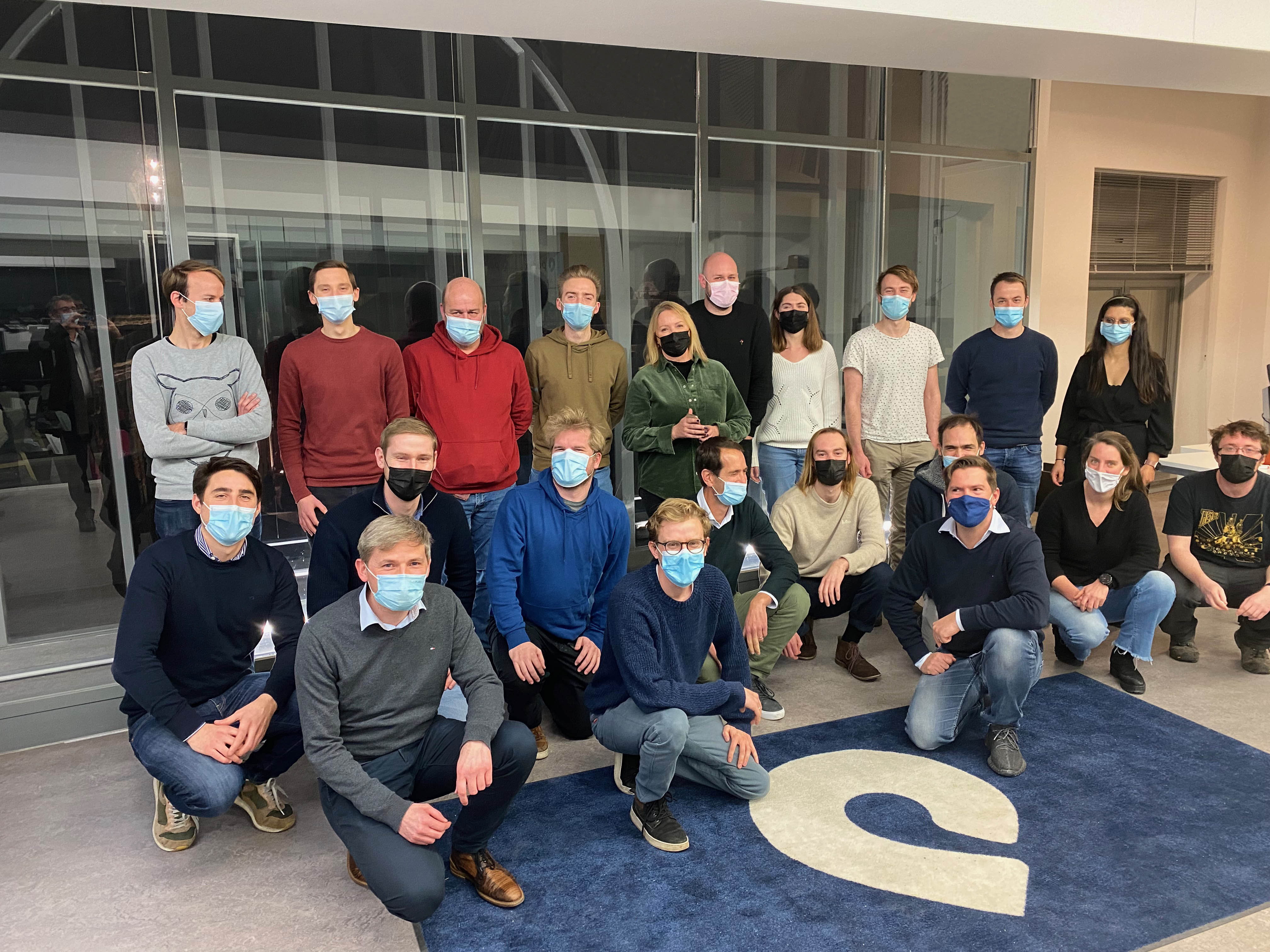 team picture in pozyx office