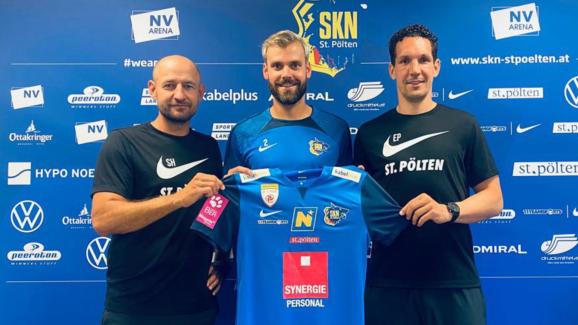 SKN St. Pölten holt Stefan Thesker