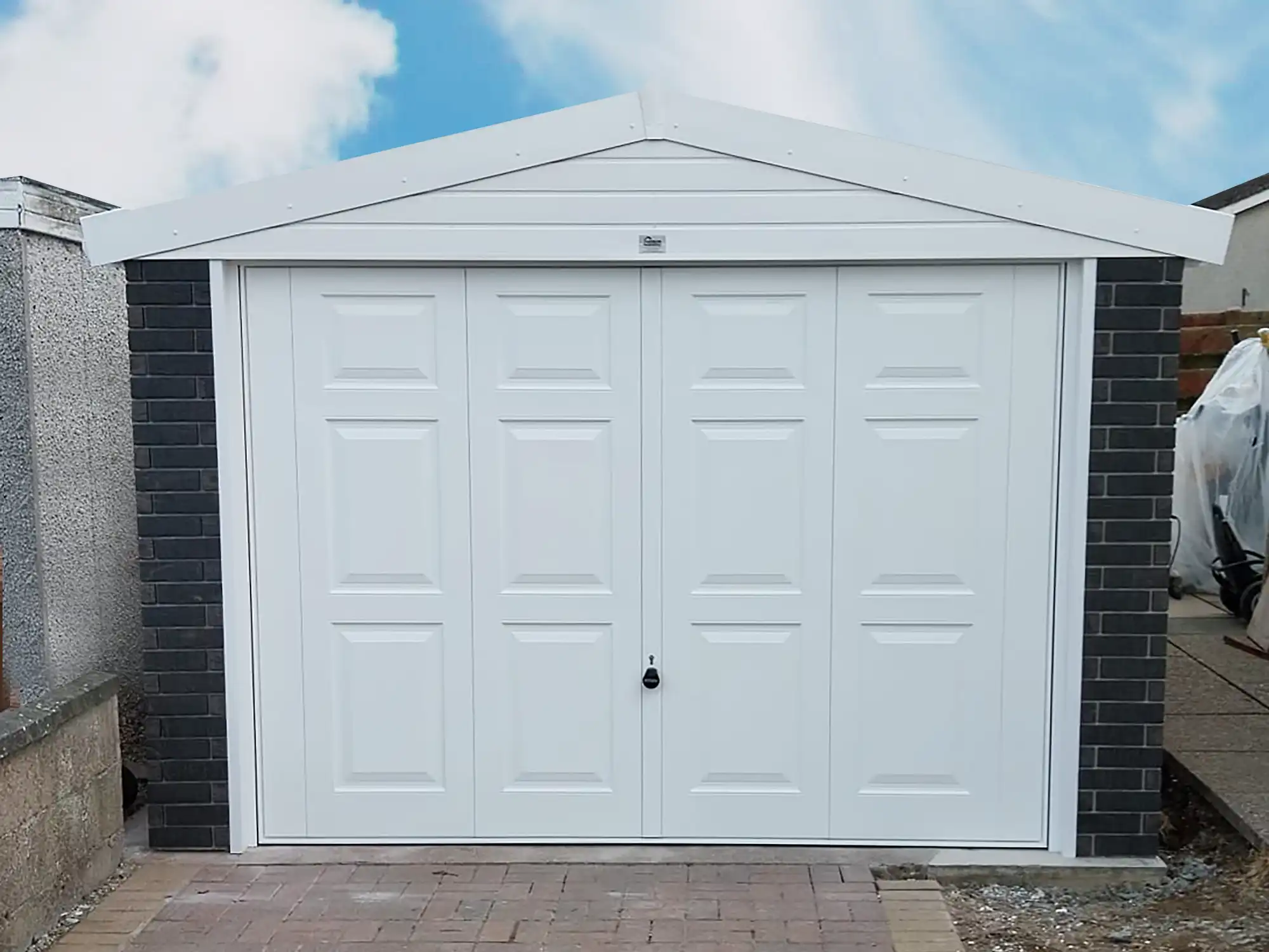 New Apex Royale garage in Dundee Concrete Garages Scotland