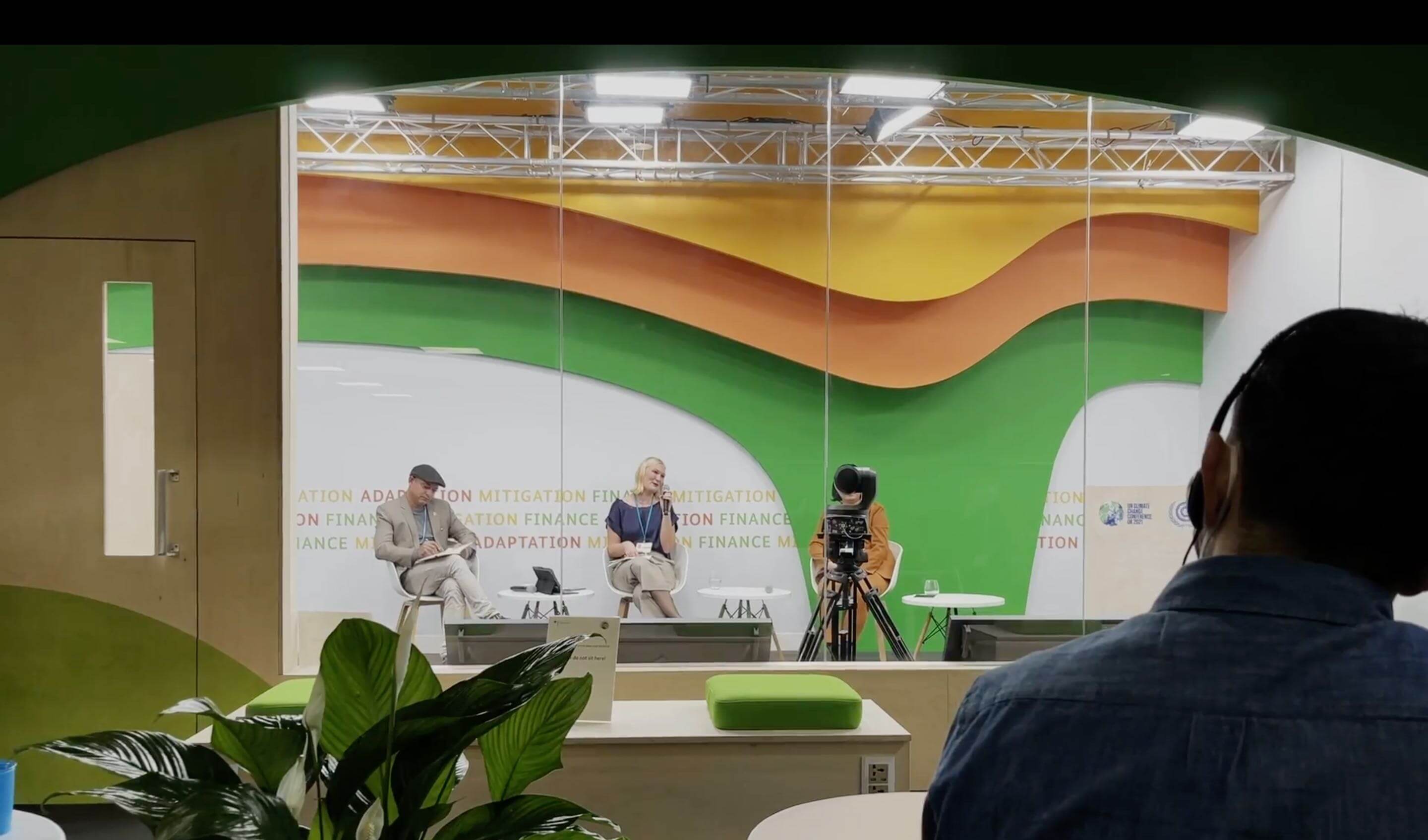 Polittalk Livestream bei der COP 26 in Glasgow: Eventtechnik Jakobsmedien.