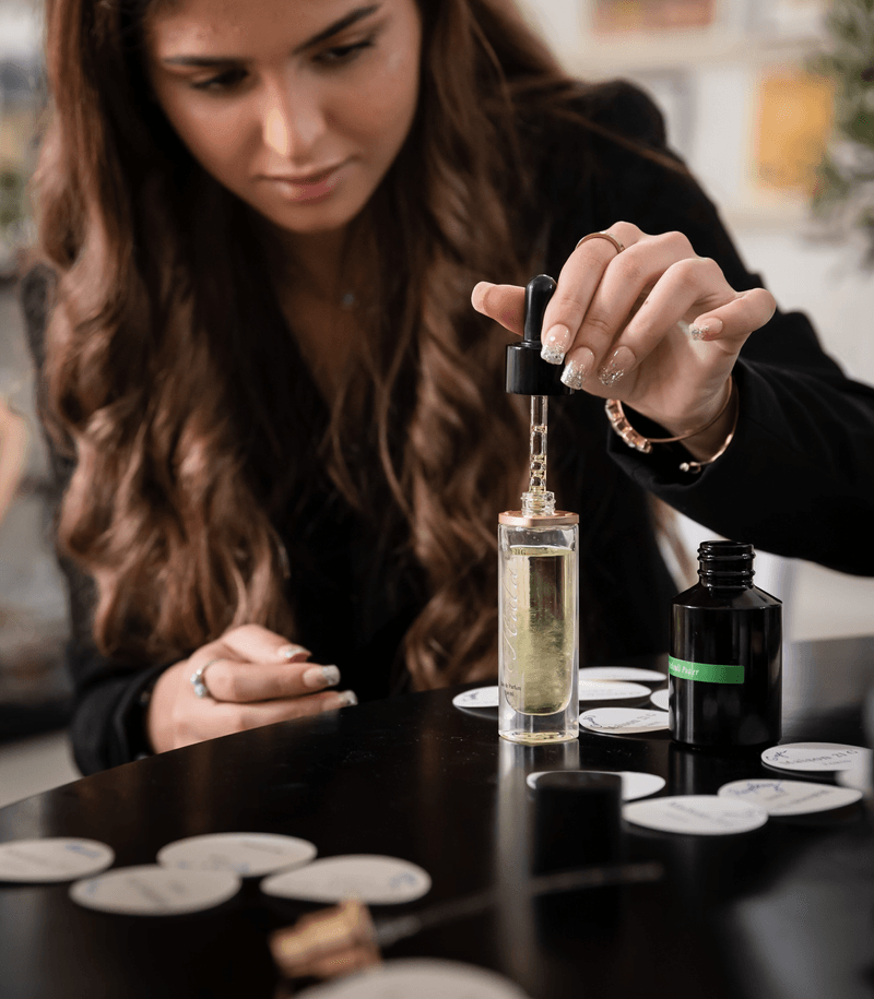 Create your own perfume in United States. Perfume creator | Maison 21G