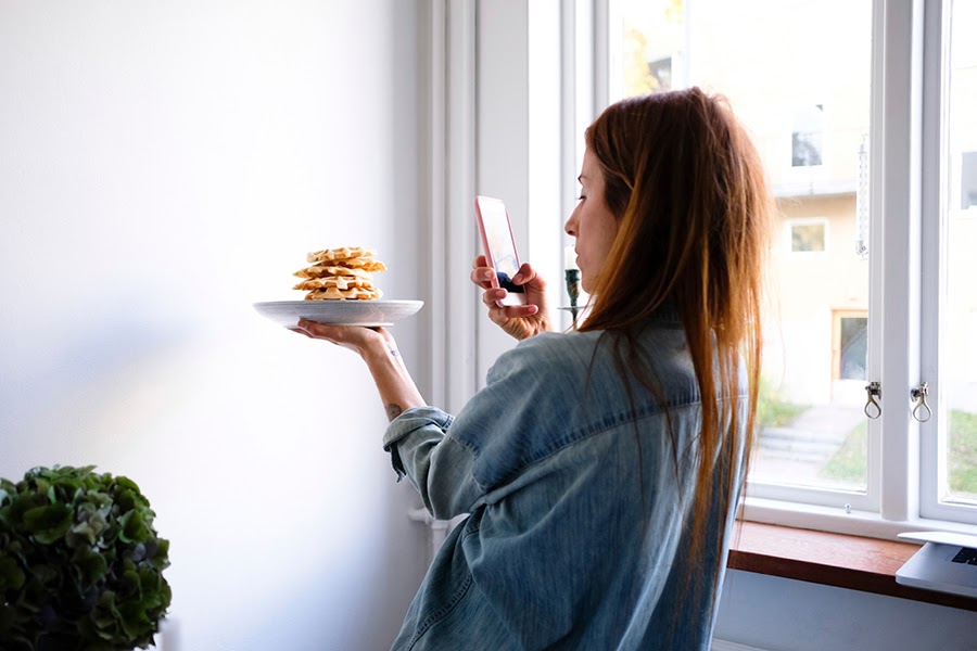 An iPhone photography tip for better snaps is to use one-directional light.