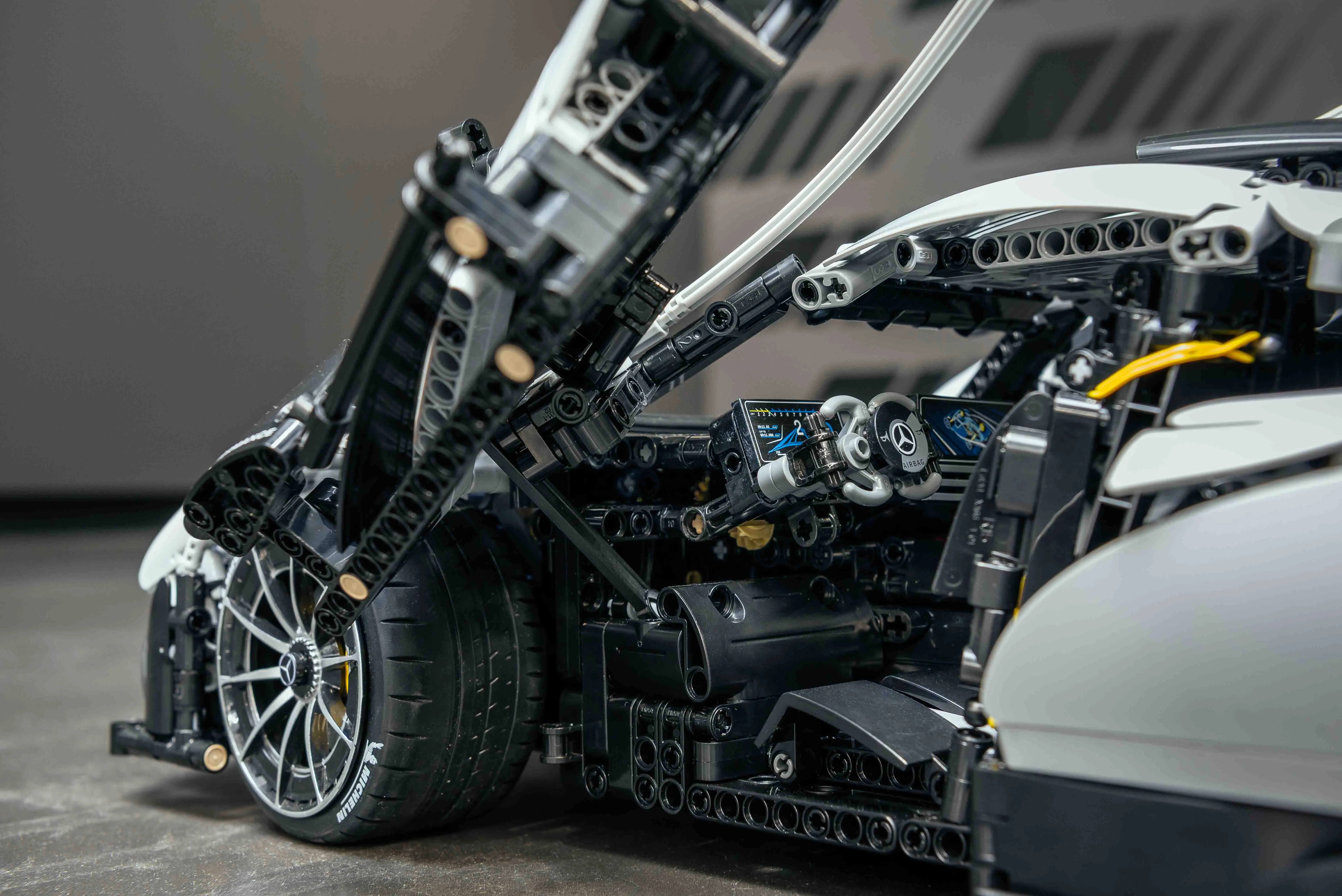 РњРѕС‚РѕС†РёРєР» v8 AMG