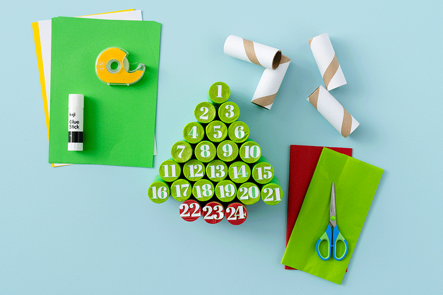 Easy and fun Christmas crafts for kids including a DIY Christmas tree Advent calendar