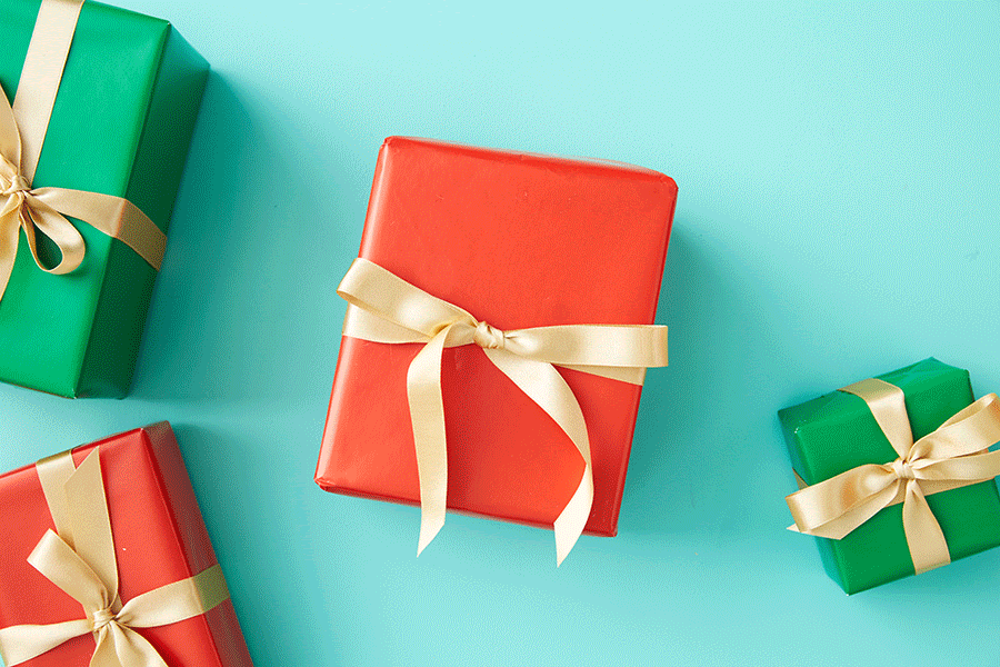 Here’s a Christmas gift idea anyone will love: the Instax mini 11.