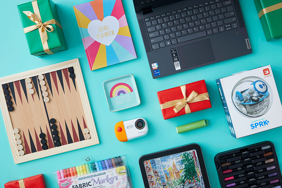 Take the dread out of buying Christmas presents for teens with the selection of gift ideas from Officeworks.