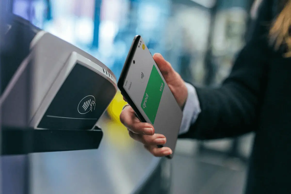 Google Pay kommer till Qred VISA för smidigare betalningarna