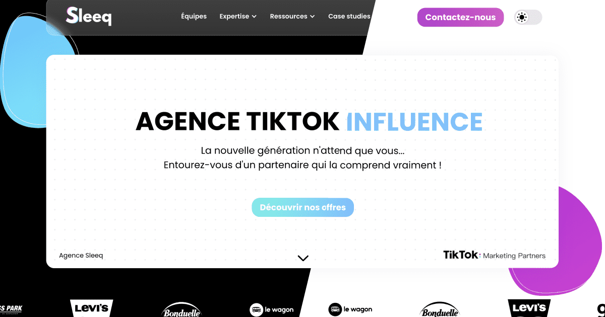 Site web de sleeq avec une partie blanche une partie dark